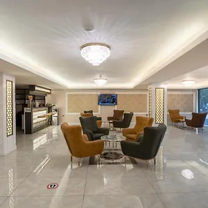 4* Hotell Tamara Business
