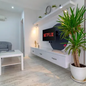 Alex Lara Homestay